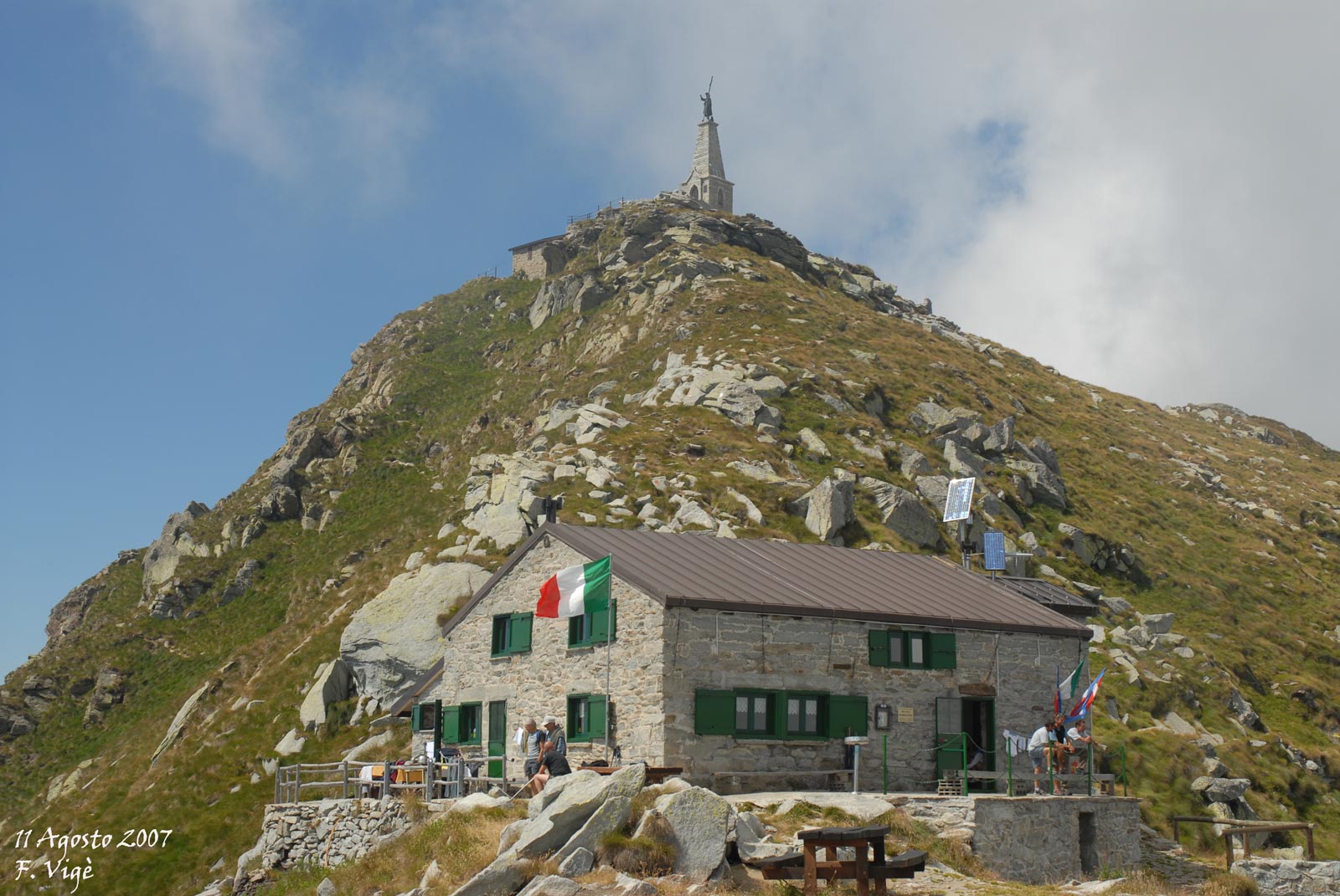 Miglio 608 - Area di Sosta Attrezzata per Camper e Biciclette